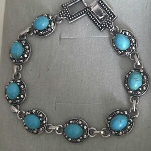 Vintage Bracelet Fashion  Exquisite Bracelet with Inlaid Pine Stone. Stainless